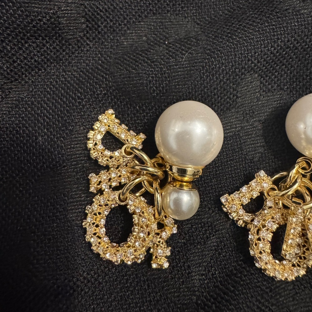 Dior Elegant Gold and Pearl Crystal Studded Earrings - Picture 3 of 6